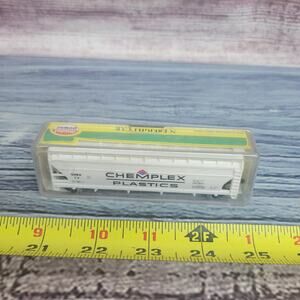 Model power N scale Chemplex plastics bottom hopper train car white